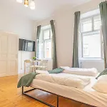 Friendly 2Br Apt Near Rennweg & Belvedere Palace