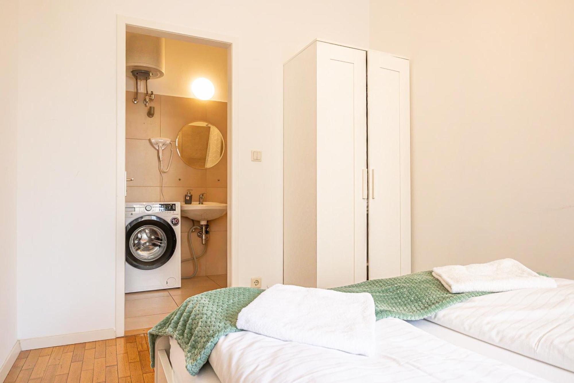 Friendly 2br Near Rennweg & Belvedere Palace
