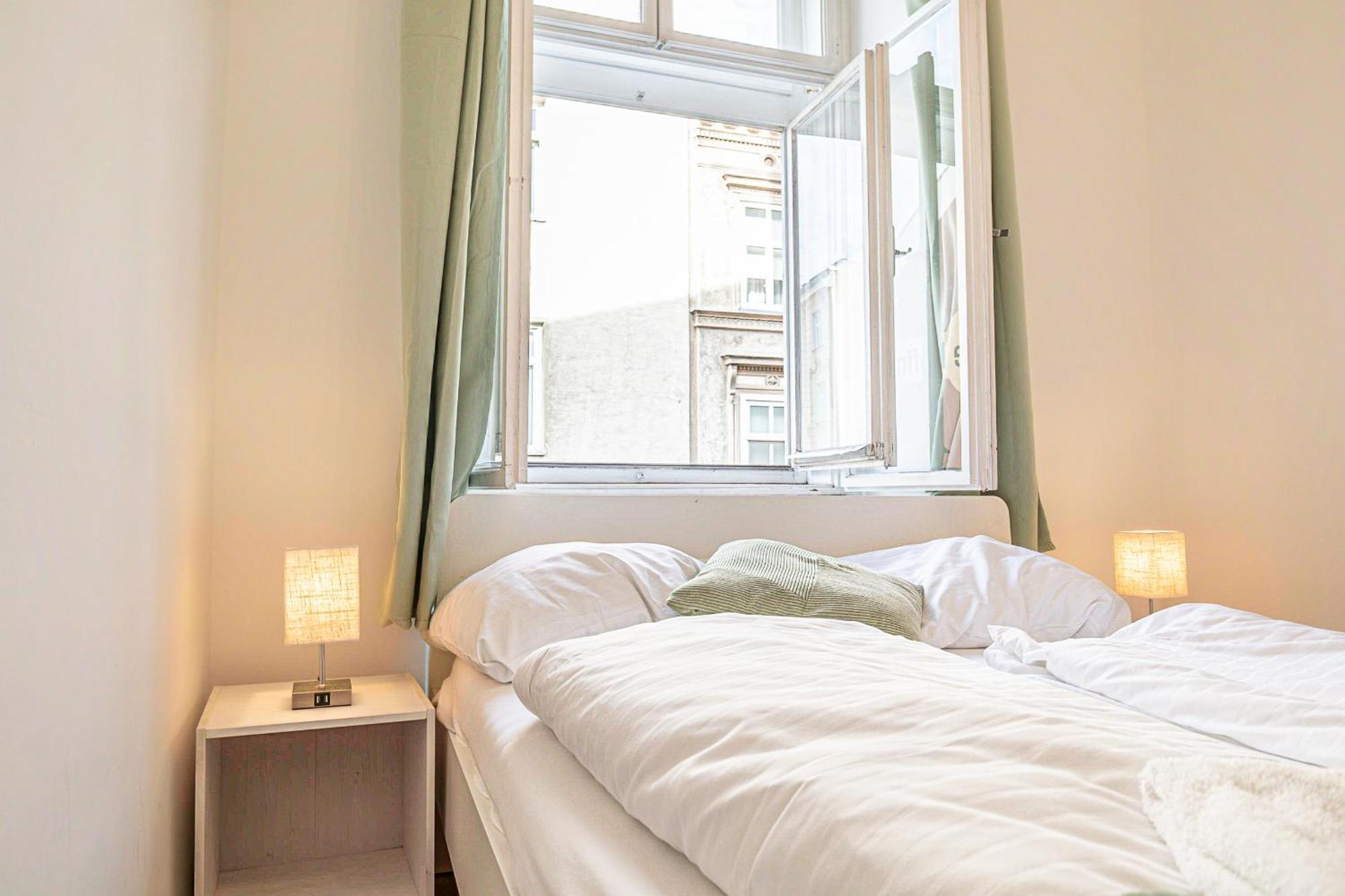 Friendly 2br Near Rennweg & Belvedere Palace *